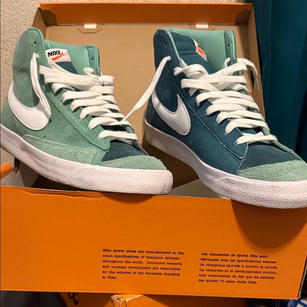 Nike High-Top Sneakers in Green and White